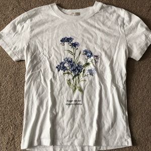Brandy Melville flower t-shirt